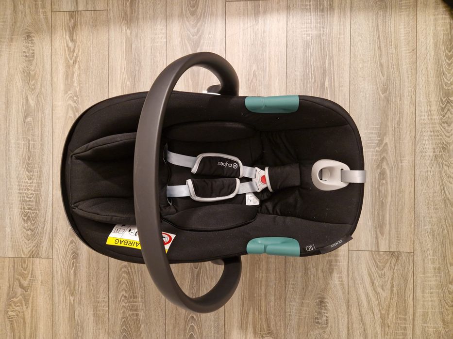 scoica Cybex Aton B2 + baza ISO FIx.