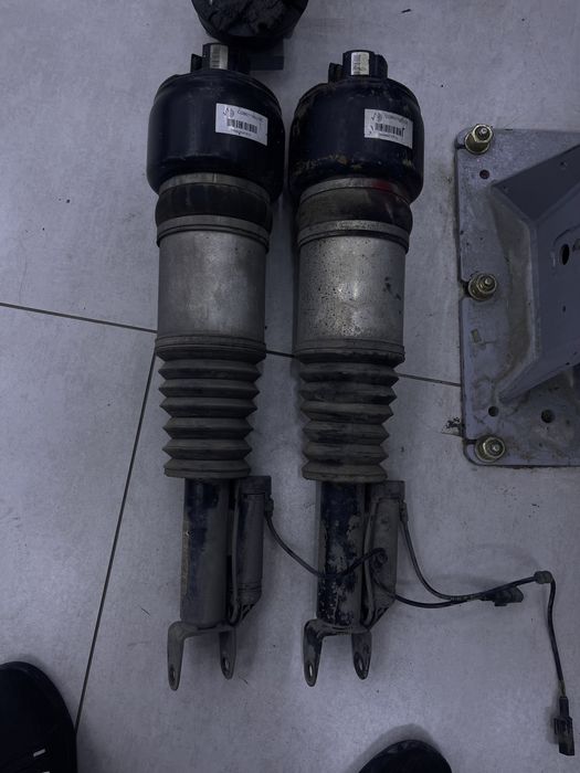 Пневмы передние w211 и компрессор