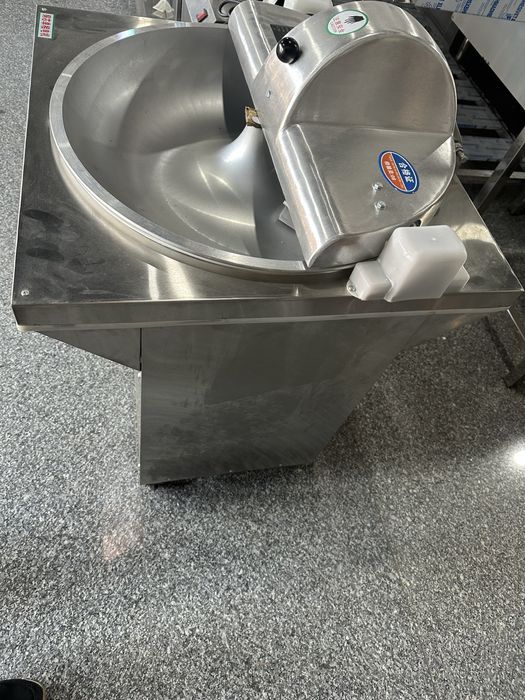 Qutr piyoz tugraydigan uskuna