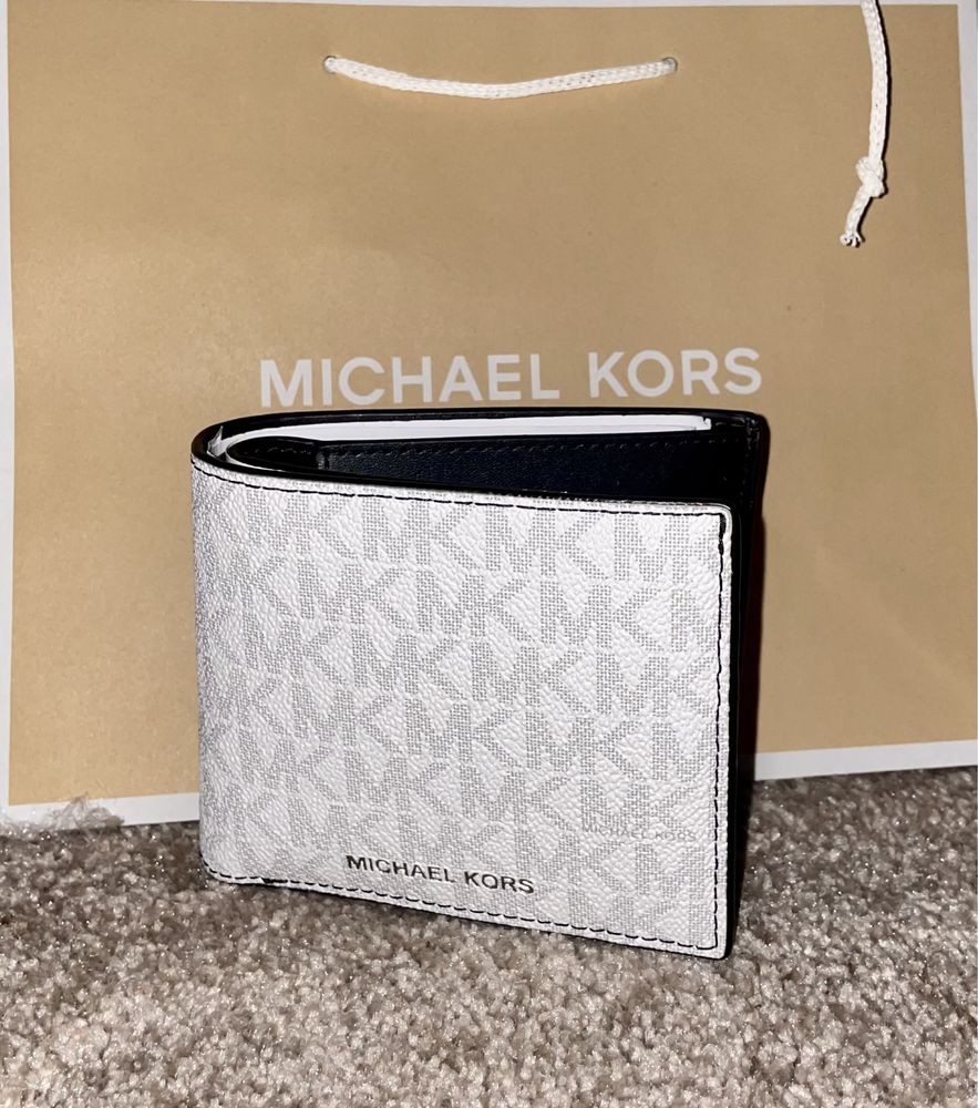 Картодържател “Michael Kors” и “Coach”