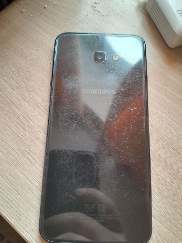 Продам Samsung J4 plus 32 gb