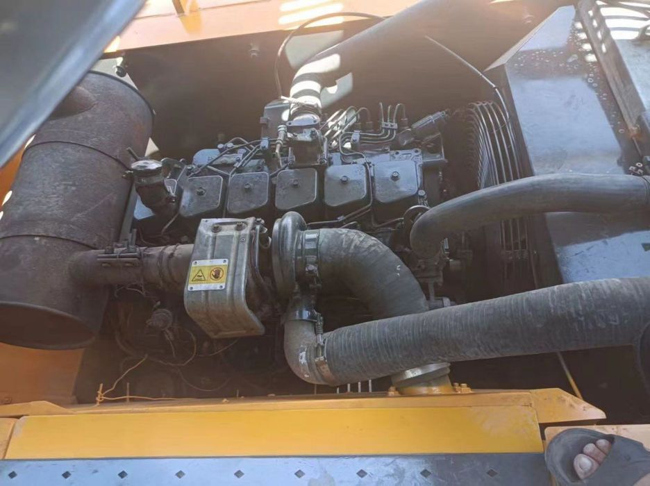 Экскаватор Hyundai 215-9 заказга. Олдиндан тулов 10%. Шартнома оркали