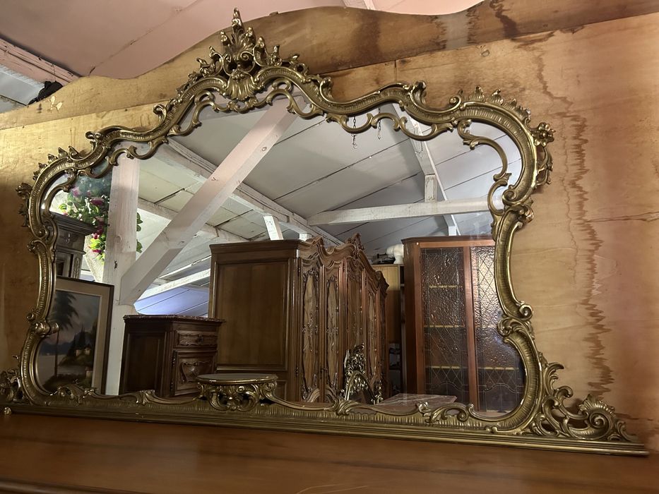 Servantă cu oglindă din lemn de nuc