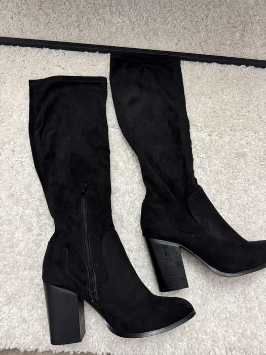 Велурени ботуши, 38