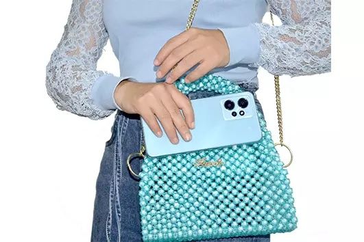 Ayollar sumkasi, munchoqlardan yasalgan qo'lda ishlangan sumka