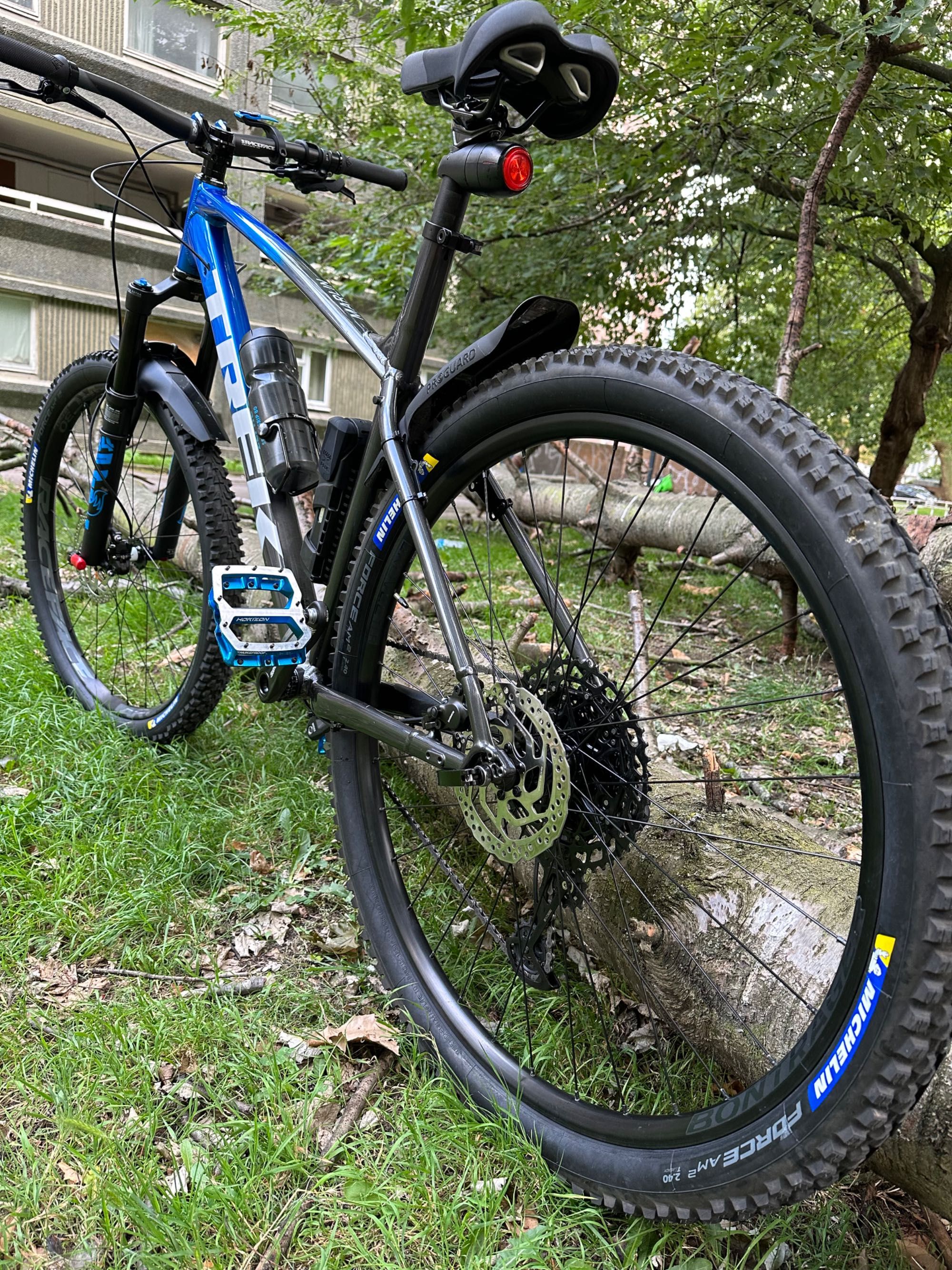 Trek Marlin 8 Custom Fox 34