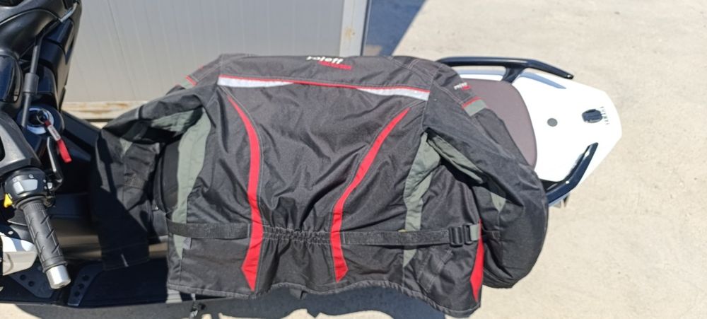 Мото яке с подплата