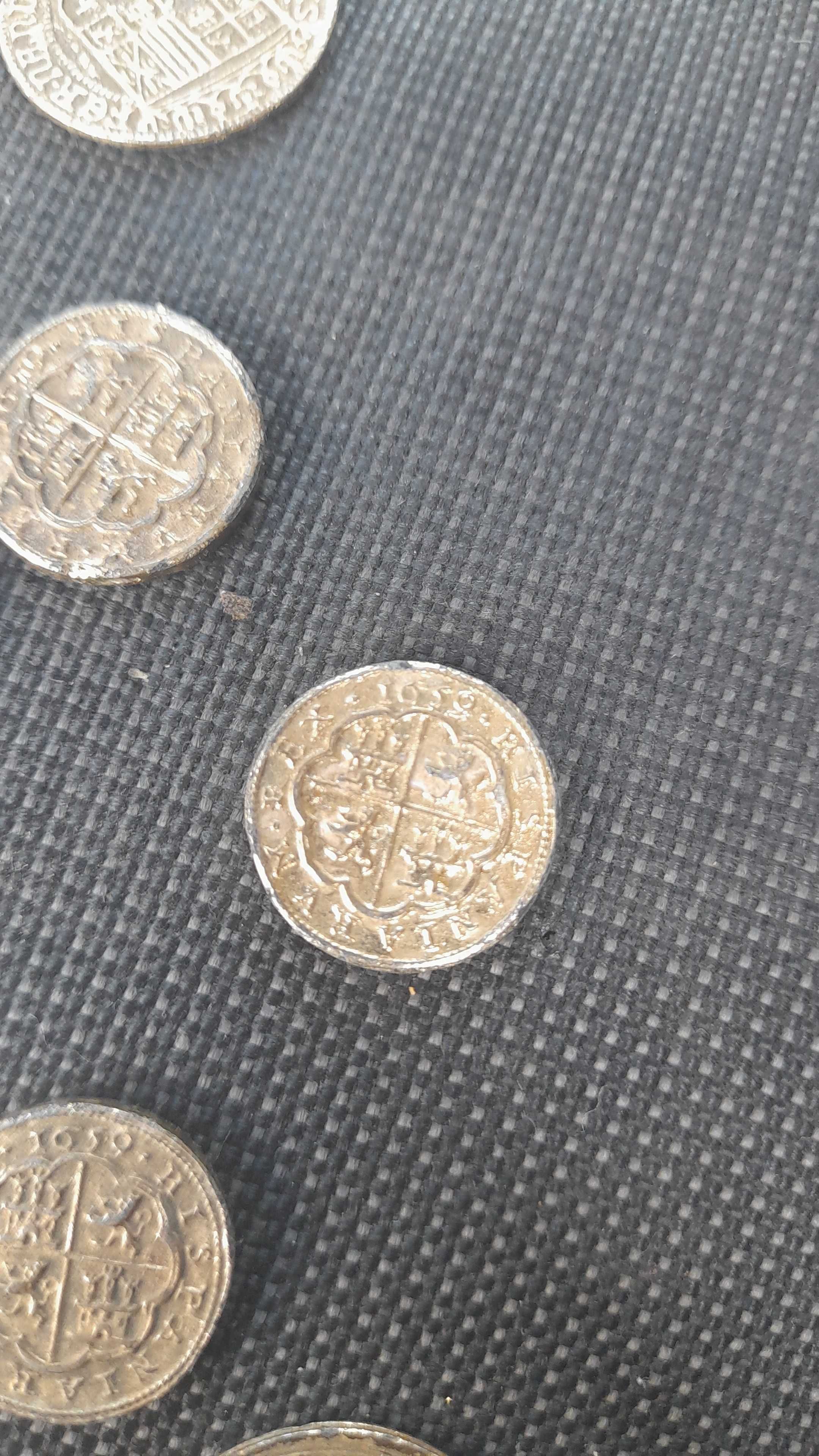 Monezi vechi din 1565 si 1600 200 euro bucata