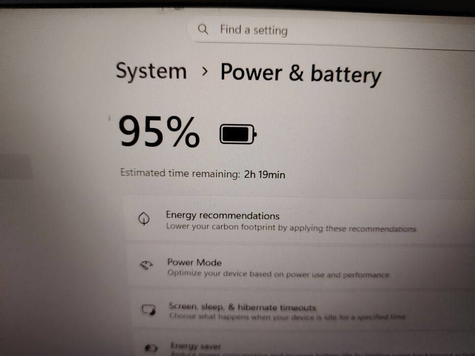 Лаптоп Dell Latitude 5521, i7 (8 ядра/16 нишки), 32GB RAM, 1 TB NVMe