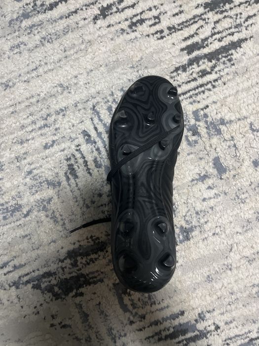 Продавам бутонки на Adidas Copa