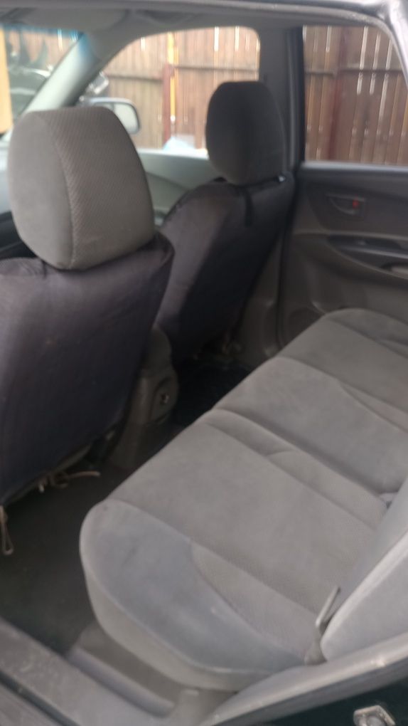 Vând Hyundai Tucson 4WD 6 trepte + 1 an 2007 luna 11