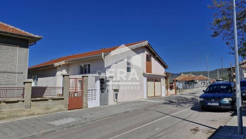 Продава се Къща в Аксаково - 116 кв.м за 1449 €/кв.м - Снимка #1