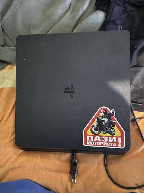 продавам ps4 sas 6igri