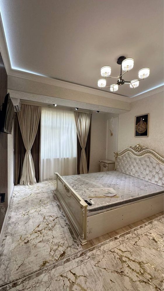 Продается 3 ком. Квартира площадью 83 кв.м. По ул. Рудаки ор. Саодат