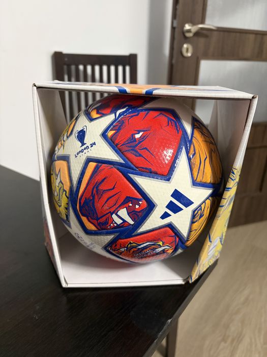 Vand minge adidas oficiala champions league