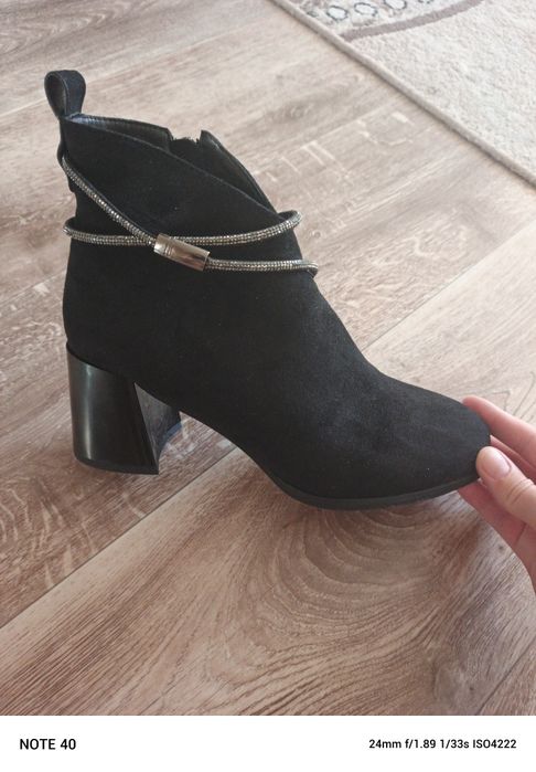 Продам новые женские полусапожки