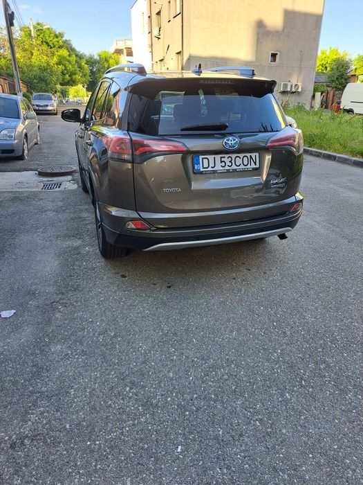 Vind Toyota RAV4 hibrid