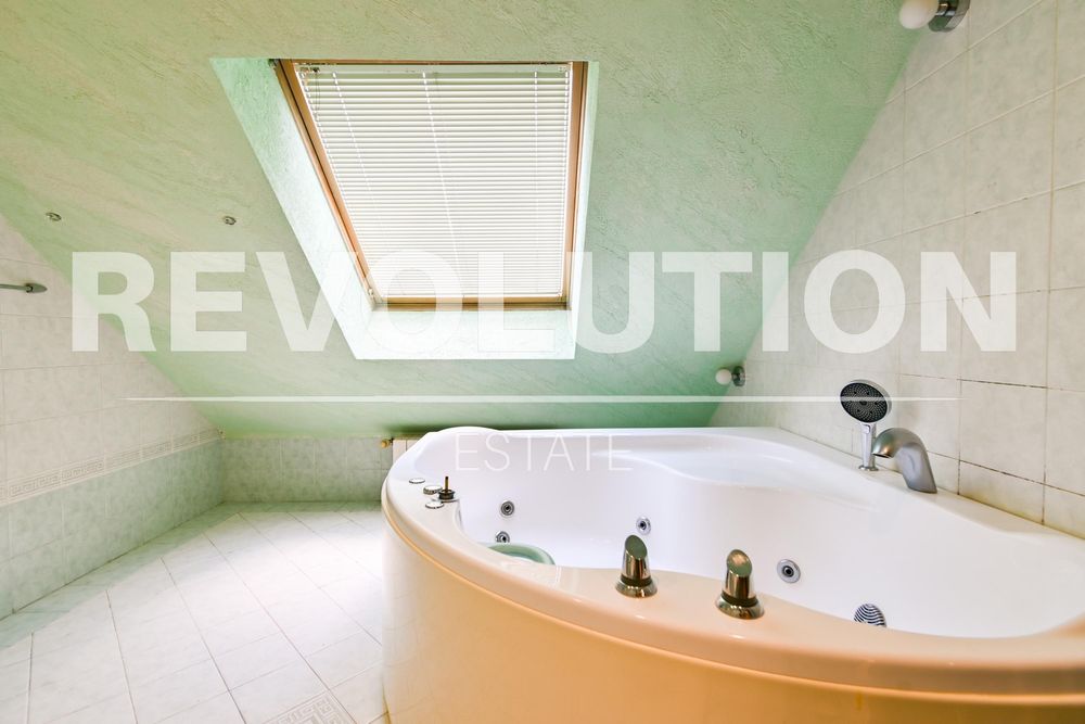 Дава се под наем Тристаен апартамент в София, Манастирски ливади - 160 кв.м за 800 € - Снимка #15