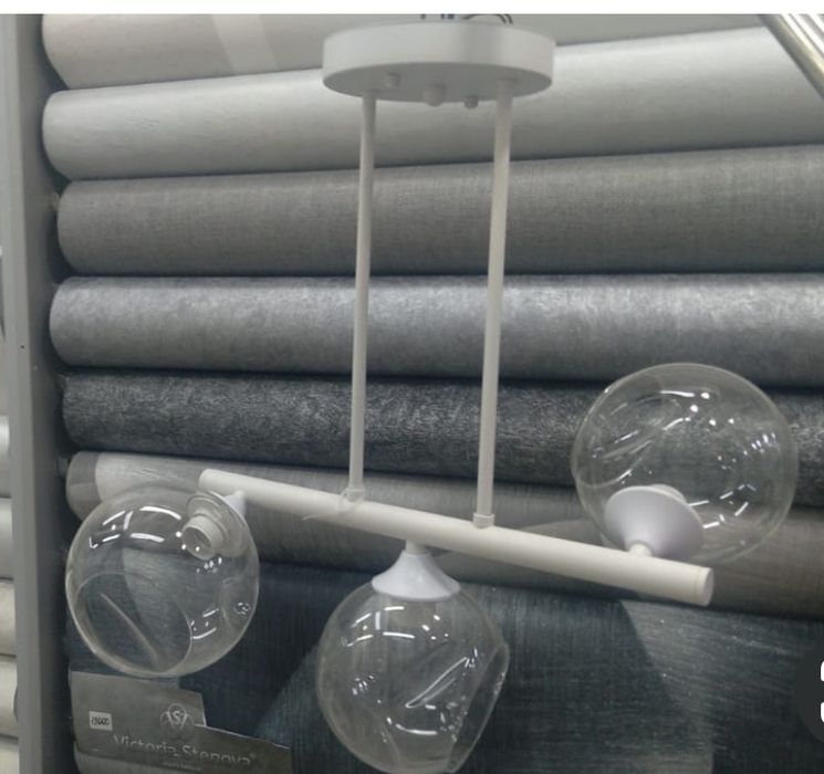 Продам новую люстру