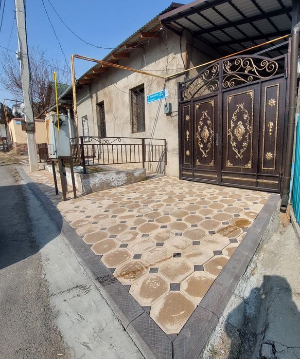 Полдома на Аймаутова-Желтоксан