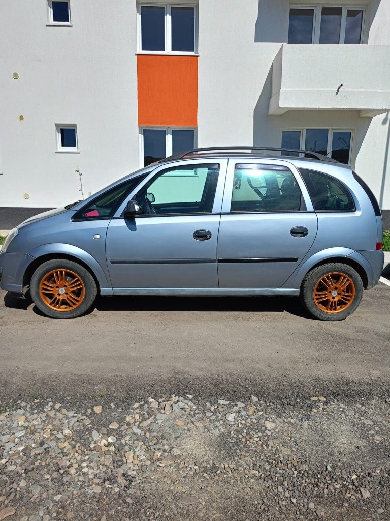 Opel Meriva 2004