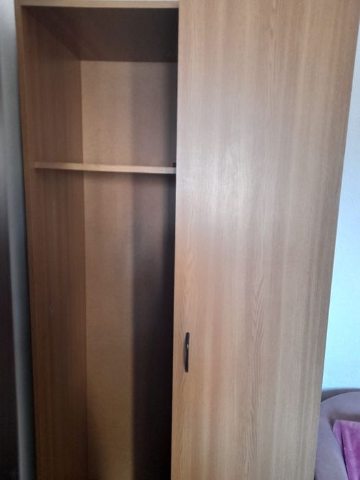 Dulap inaltime 190, latime 90