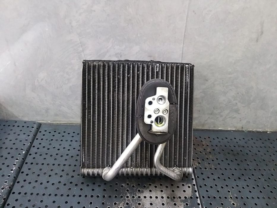 Radiator calorifer clima bord vw golf 5 1k