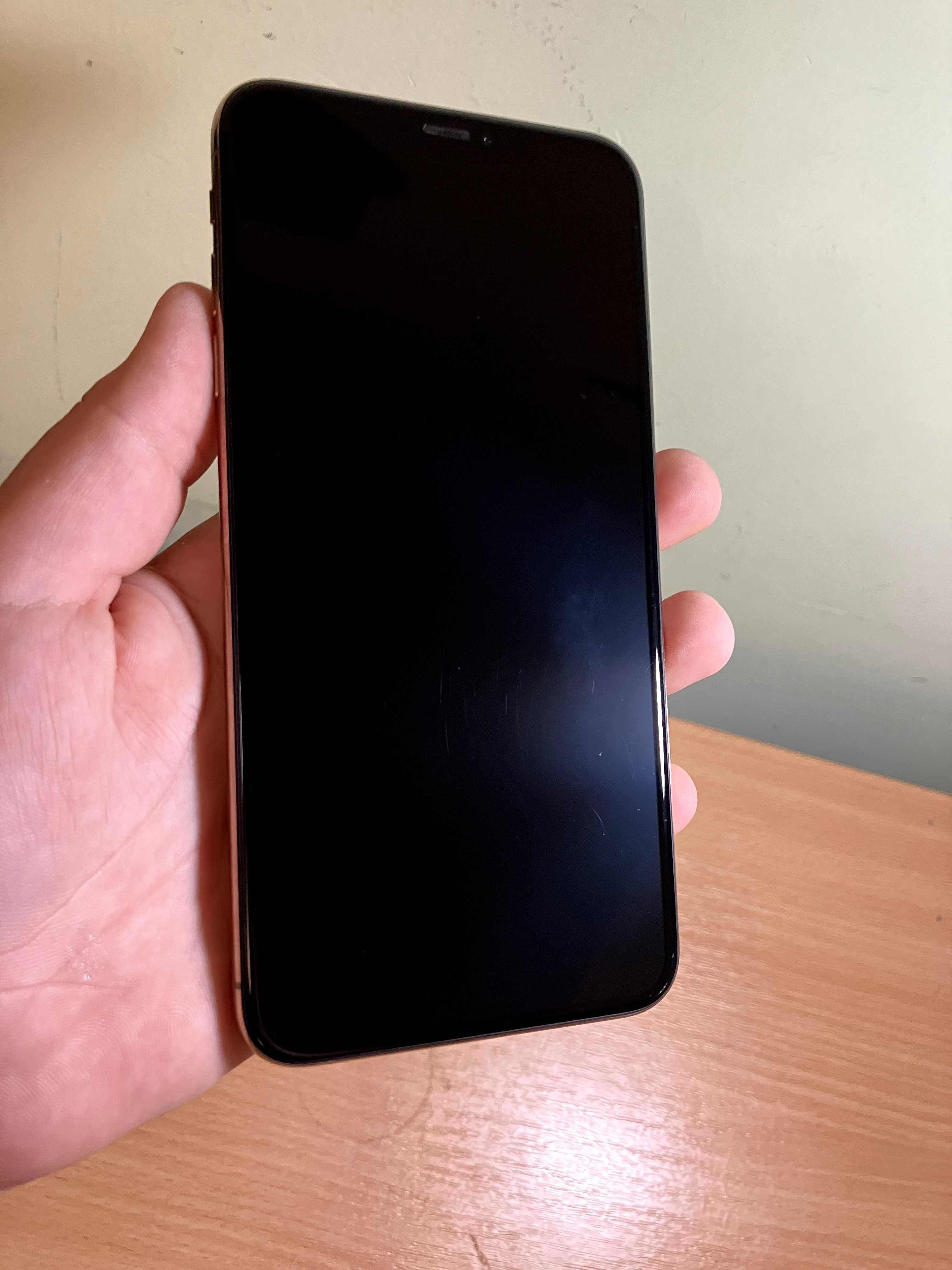 iPhone XS Max 512GB Gold Фабрично отключен!