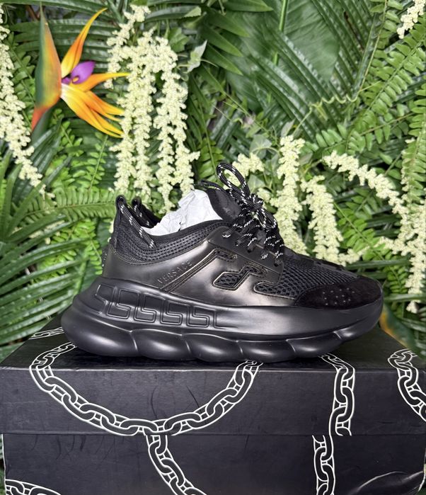 Versace Chain Reaction Black