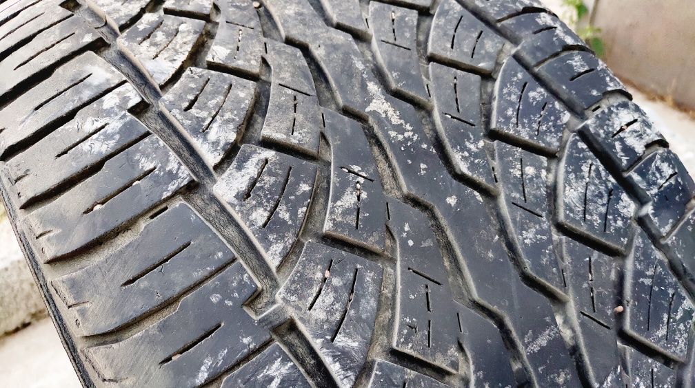 Диски хромированные с резиной 295/50 R20; 6*139,7