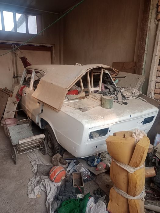 Продаётся на металлолом. Кузов на лом. Жигули ваз 2106