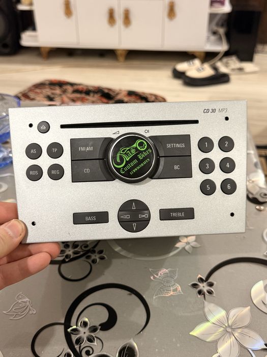 Радио за опел корса C 2005 г.