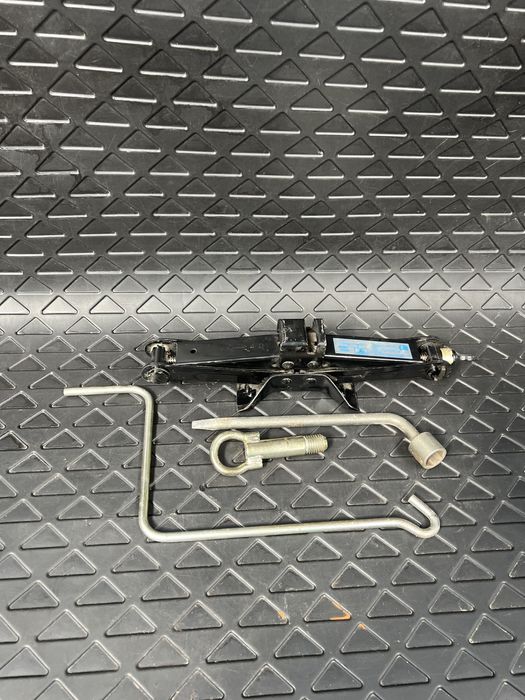 Set Cric Cheie Original 800kg Mazda Honda Hyundai Toyota Renault