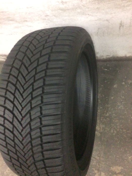 Anvelopa bridgestone 225/45/17
