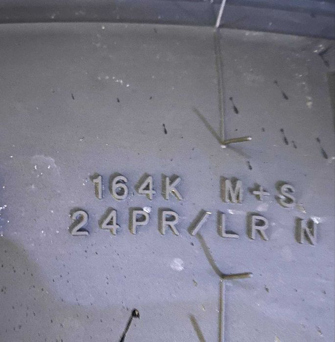 385/65 R22.5 Balon  sotiladi.