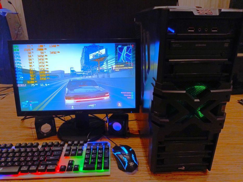 Игровой системный блок Xeon E3-1230V2(i7)\RX 580 8Gb\16GB\SSD64\1000Gb