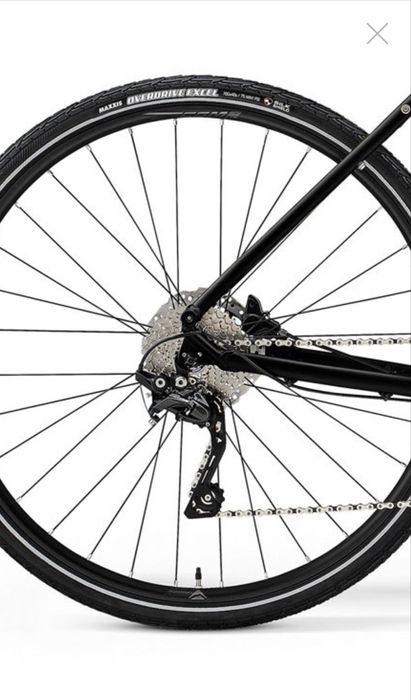 Bicicleta trekking Merida Crossway CRW 300