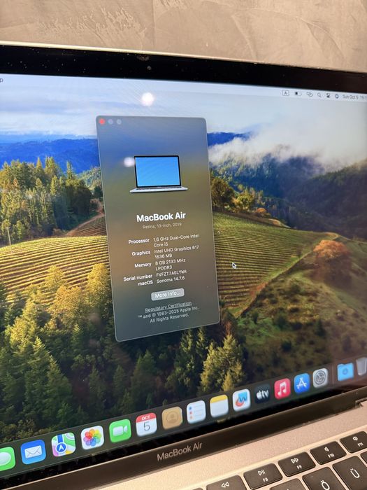 Перфектен Macbook Air 13.3 inch  2019 256 GB
