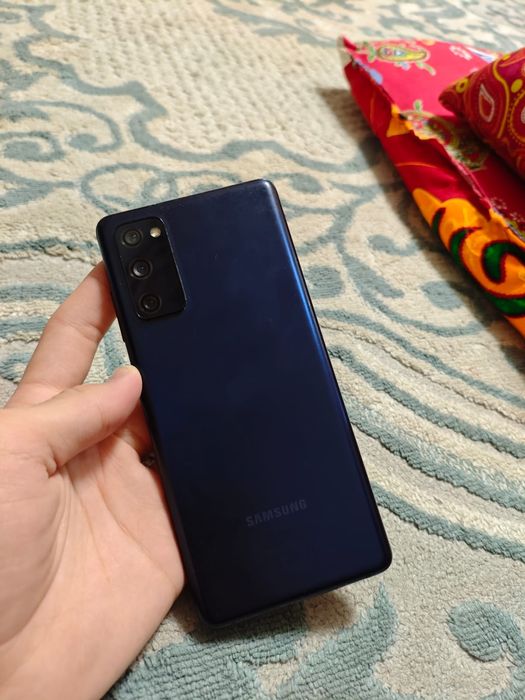 Обменяю samsung s20 fe 5g