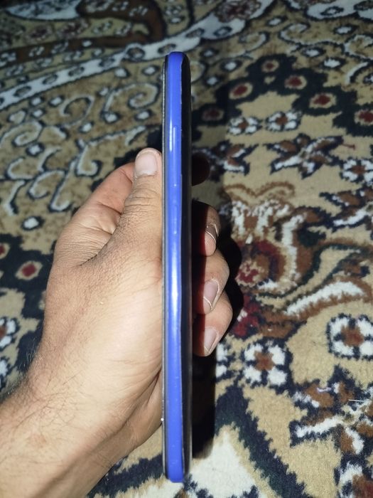 Redmi 8 xotira 3/ 32