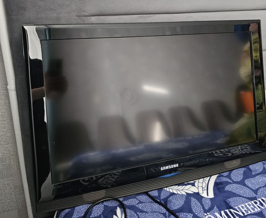 Продам телевизор