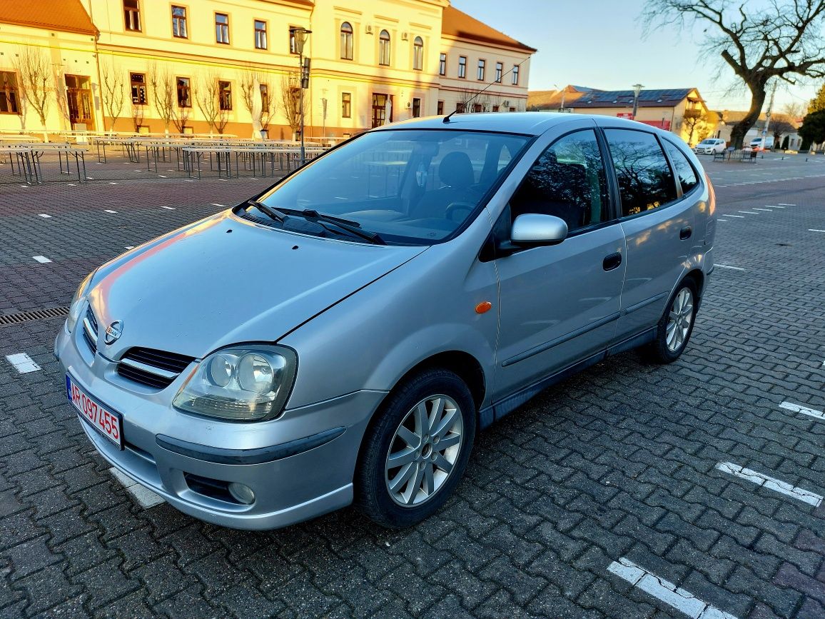 Nissan almera tino 1.8 benzina și gpl