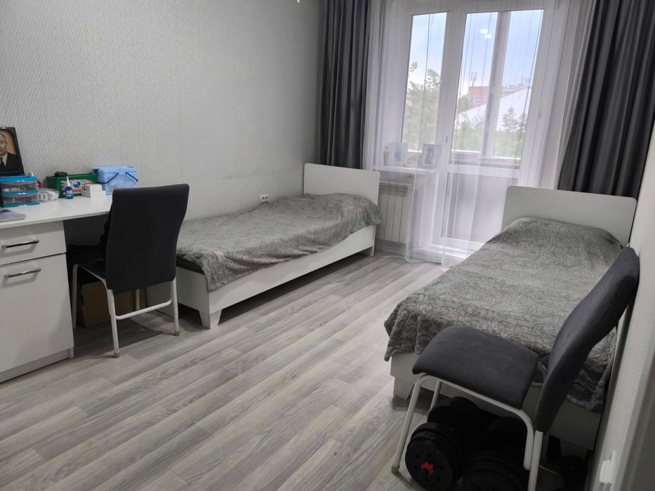 Продам 2 кровати каждая по 30000