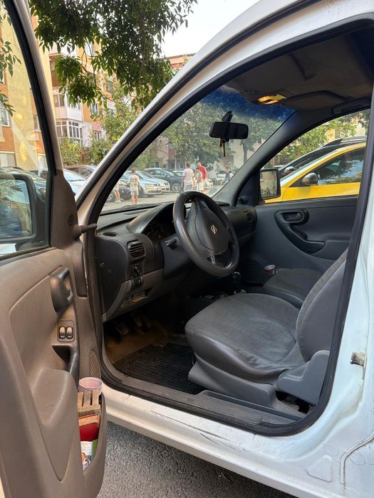 Autoutilitara Opel Combo