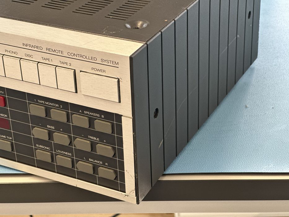 Revox B285 amplituner