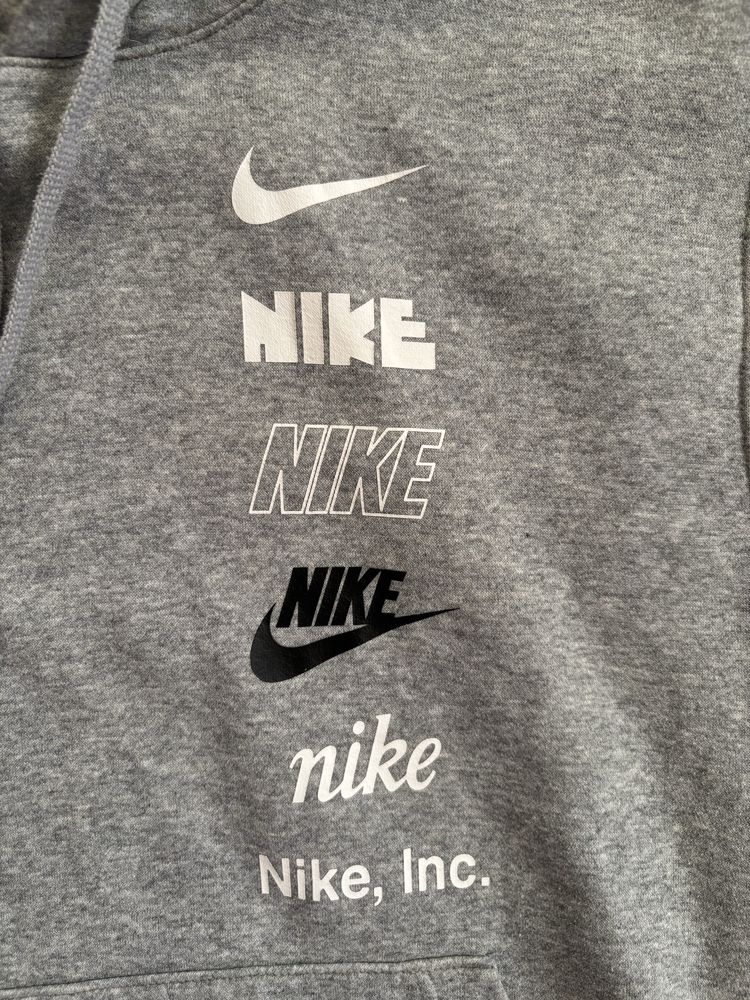 Сив суитшърт Nike