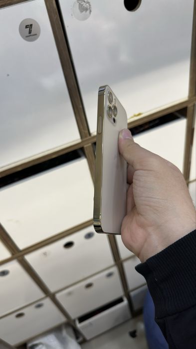 Iphone 12 pro 256/75% телефон идеал