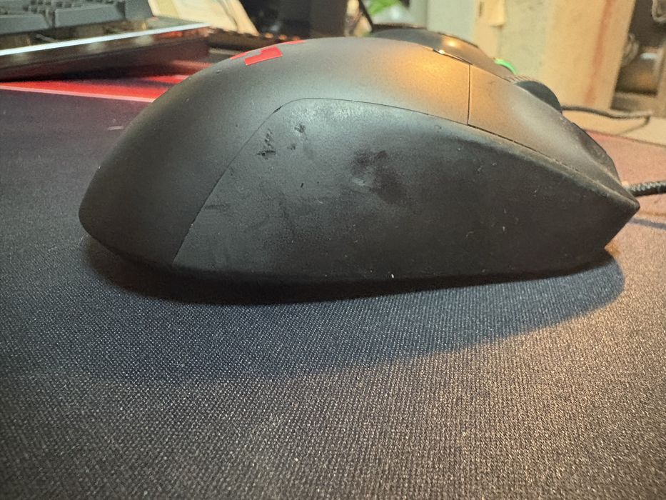 геймърска мишка Logitech G403