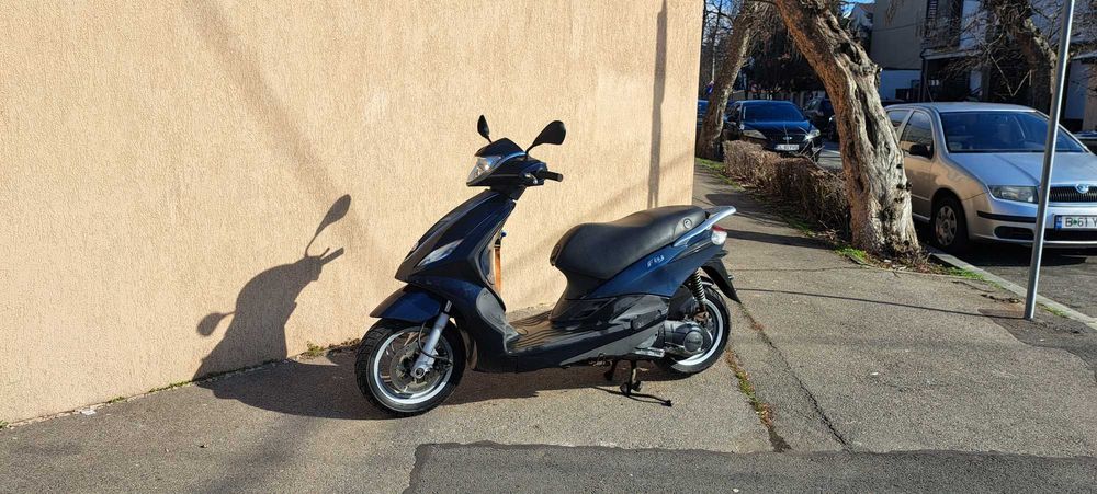 Piaggio Fly 125 i.e. / Import Germania / Categ B125