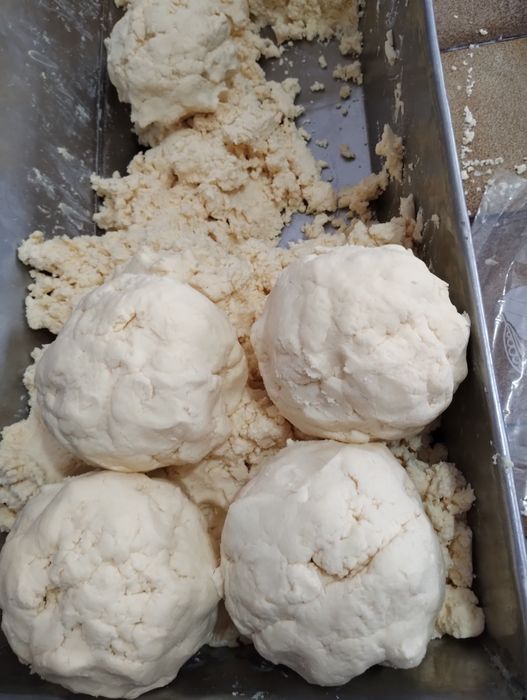 Vând caș și brânză de vacă